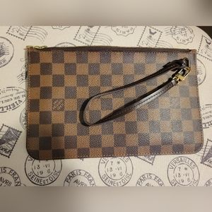 Louis Vuitton Damier Ebene Neverfull MM Pochette
